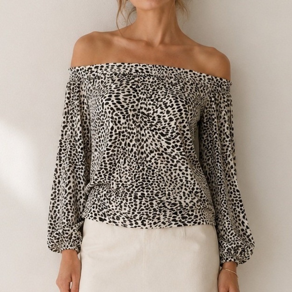 Anthropologie Womens Off-the-Shoulder Leopard Print Blouse‎ Cream Black S